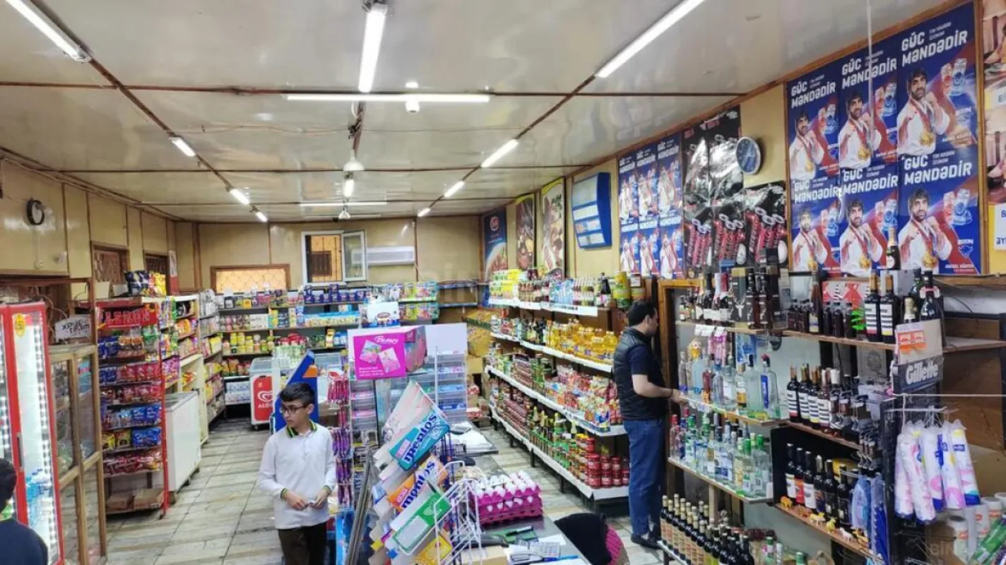 Satılır obyekt 160 m²