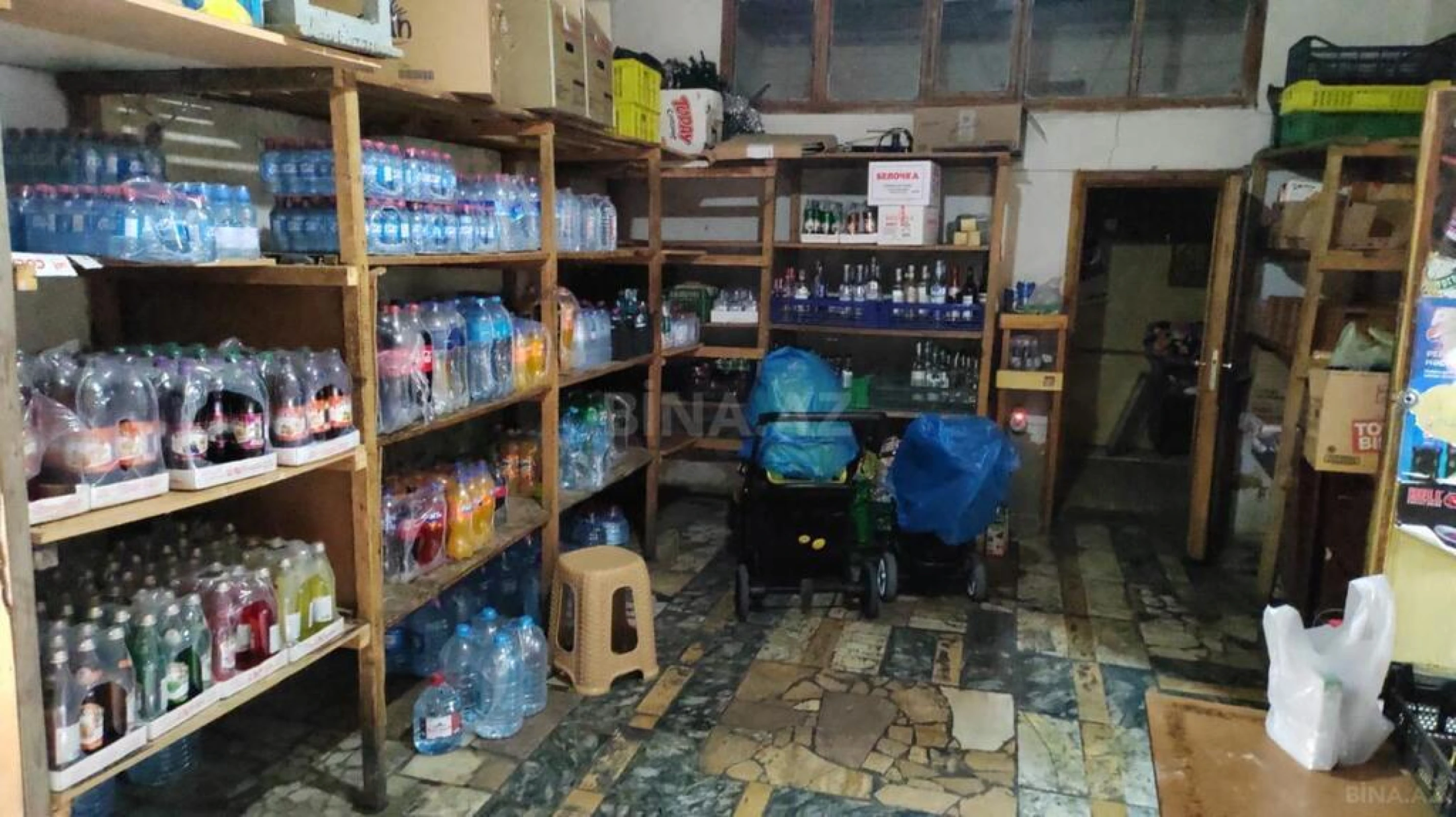 Satılır obyekt 160 m²