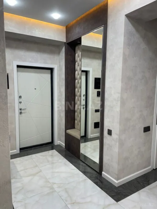 Satılır 2 otaqlı mənzil 96 m²
