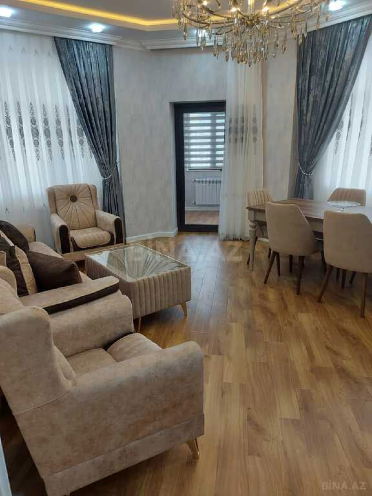 Satılır 2 otaqlı mənzil 96 m²