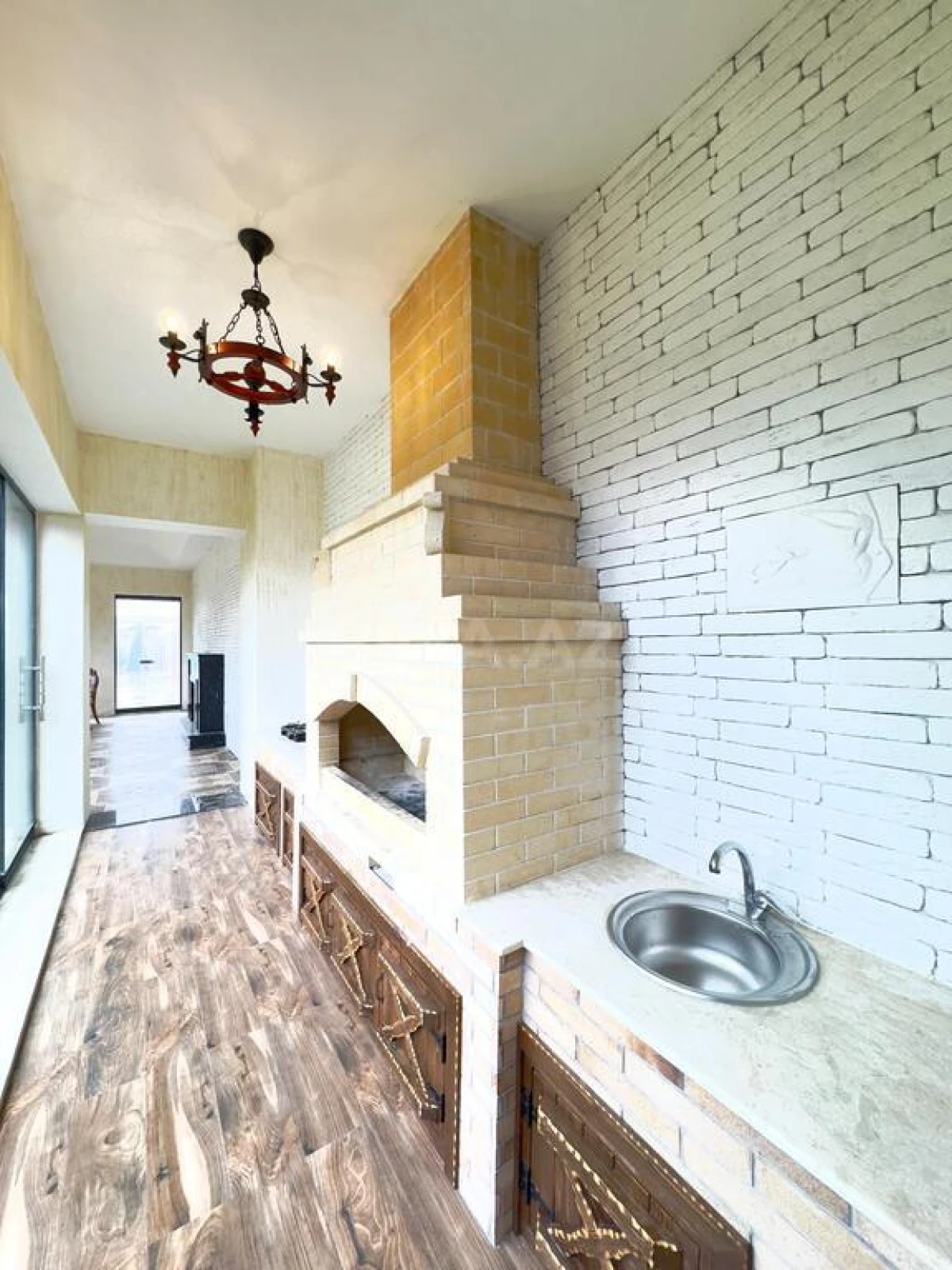 Satılır 7 otaqlı həyət evi 500 m²