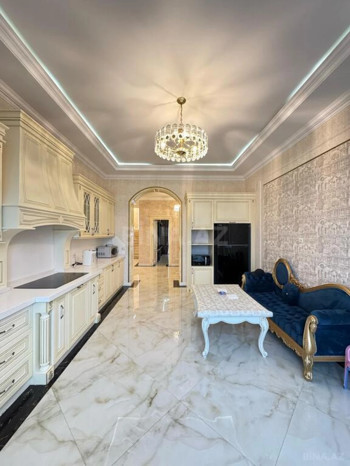 Satılır 7 otaqlı həyət evi 500 m²