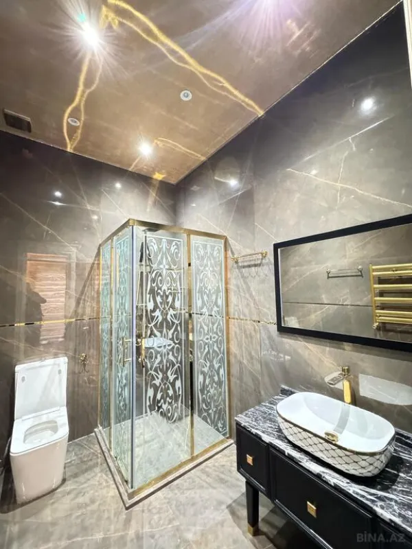 Satılır 7 otaqlı həyət evi 500 m²