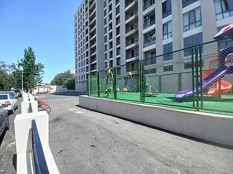 Satılır 2 otaqlı mənzil 65 m²