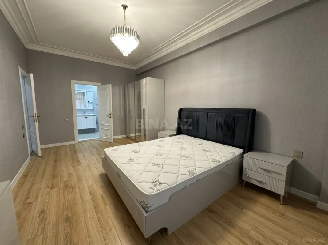 Kirayə verilir 4 otaqlı mənzil 190 m²