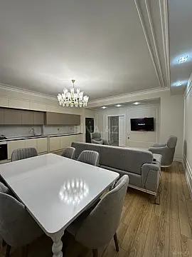 Kirayə verilir 4 otaqlı mənzil 190 m²