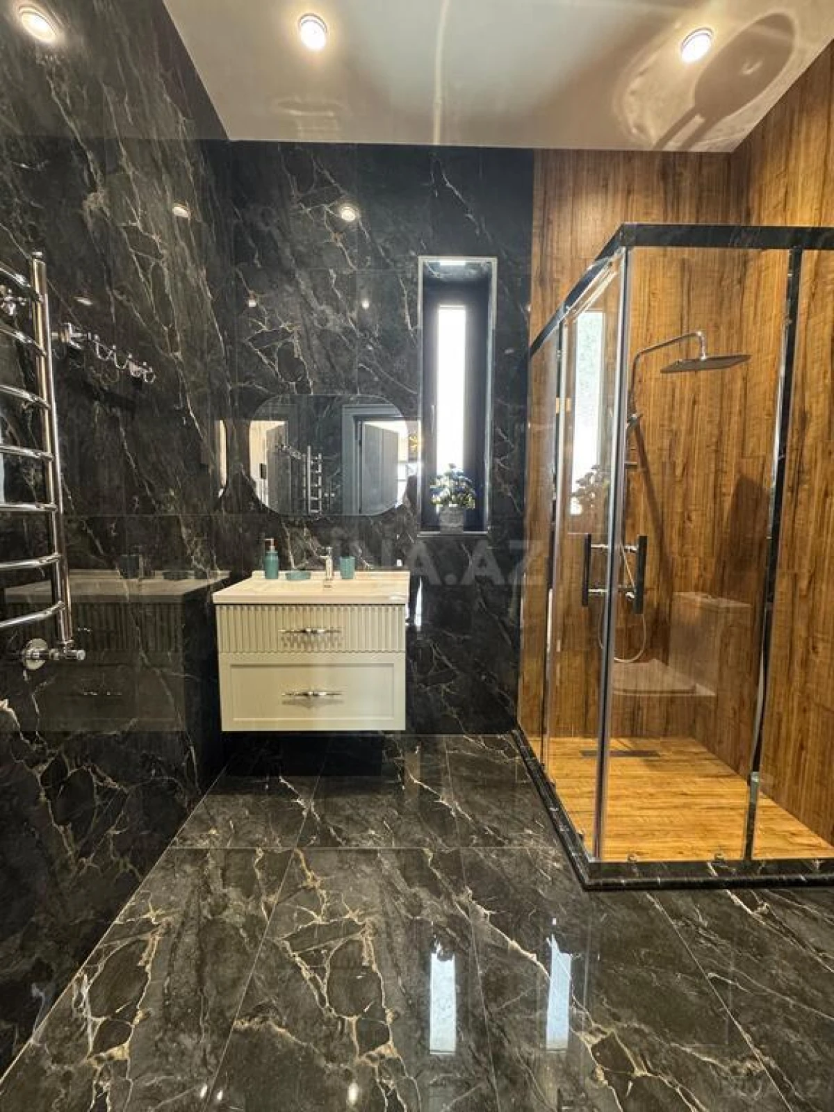 Satılır 4 otaqlı həyət evi 170 m²