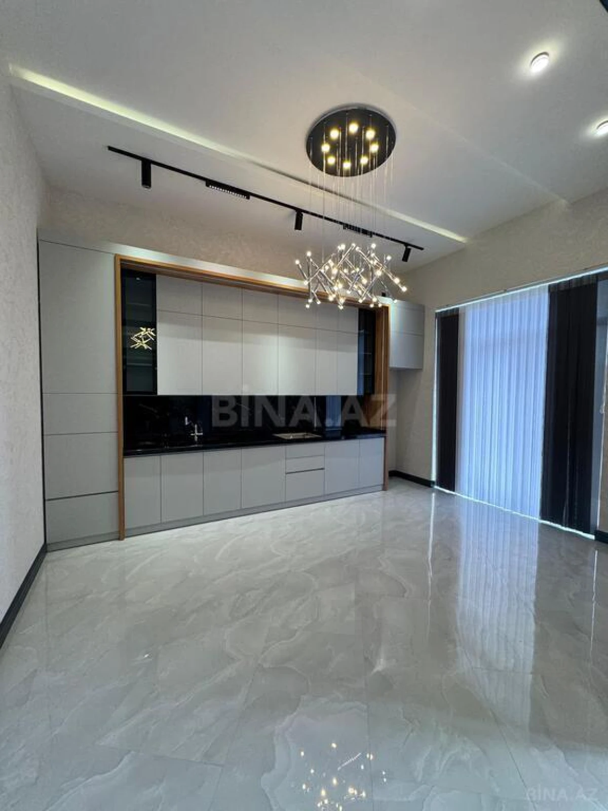 Satılır 4 otaqlı həyət evi 170 m²