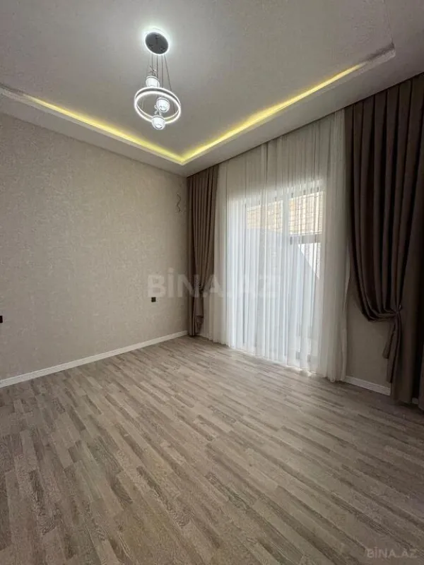 Satılır 4 otaqlı həyət evi 180 m²