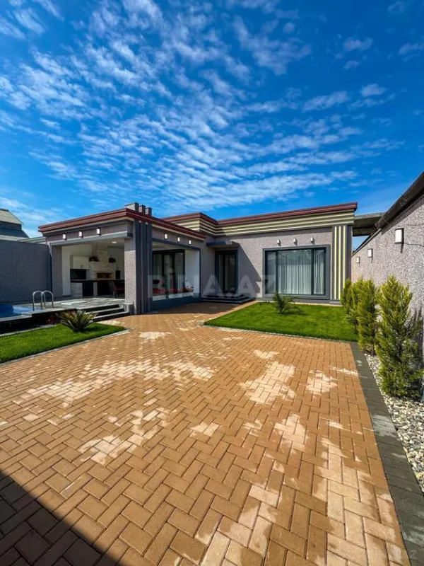 Satılır 4 otaqlı həyət evi 180 m²