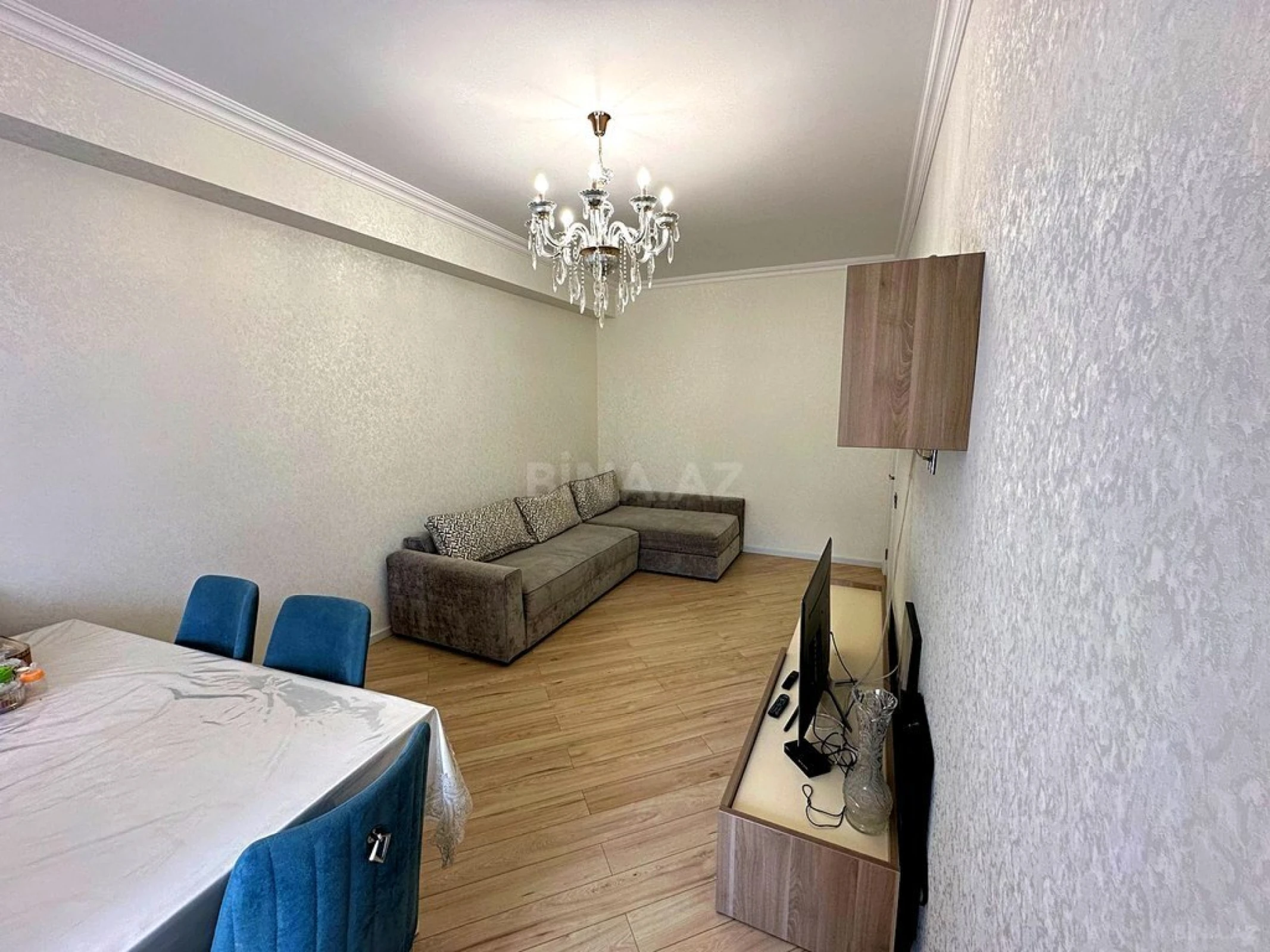 Satılır 2 otaqlı mənzil 64 m²