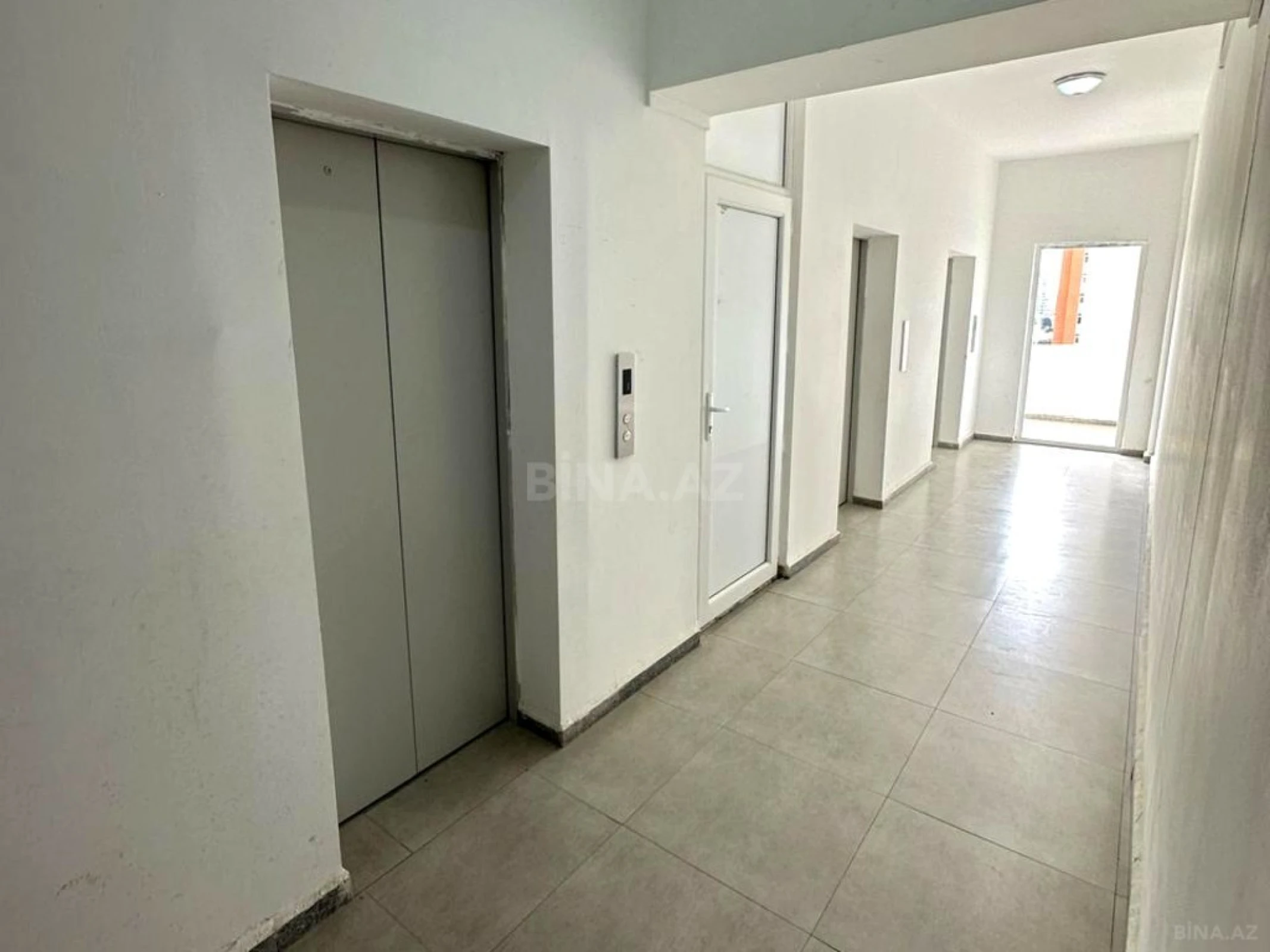 Satılır 2 otaqlı mənzil 64 m²