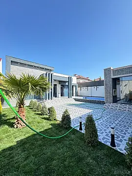 Satılır 4 otaqlı həyət evi 160 m²