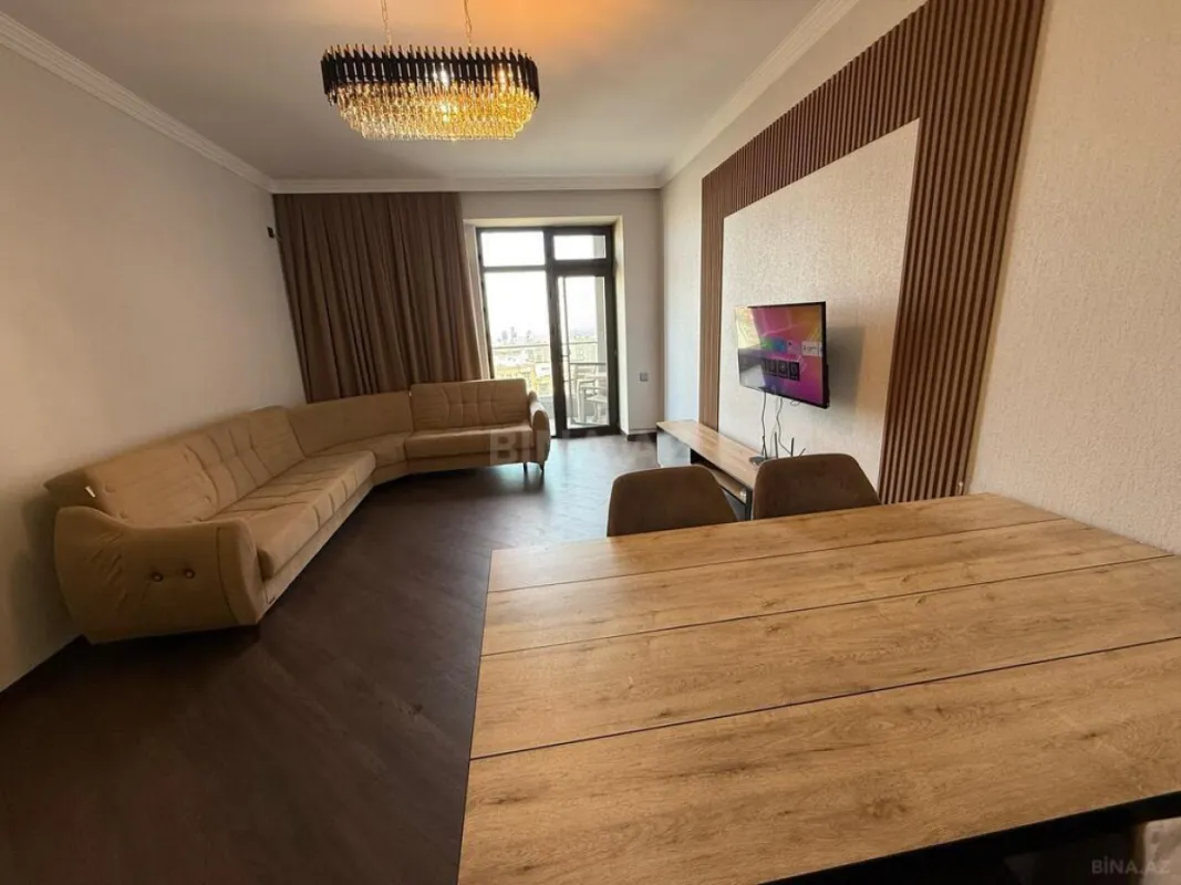 Kirayə verilir 3 otaqlı mənzil 120 m²
