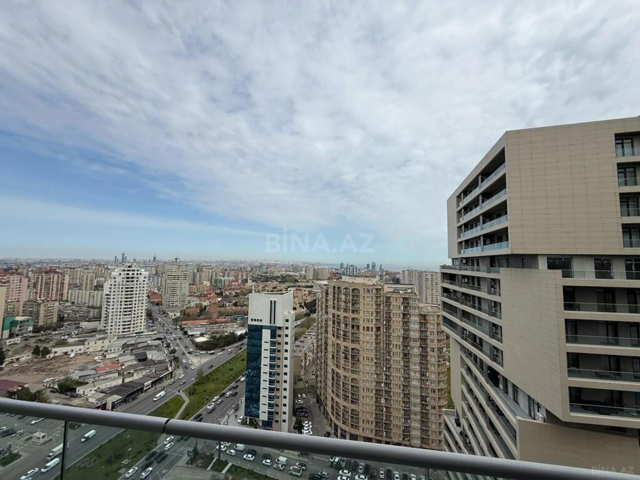Kirayə verilir 3 otaqlı mənzil 120 m²