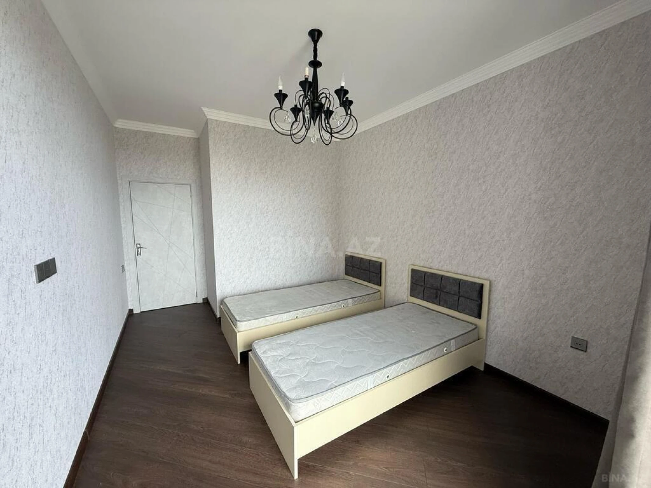 Kirayə verilir 3 otaqlı mənzil 120 m²