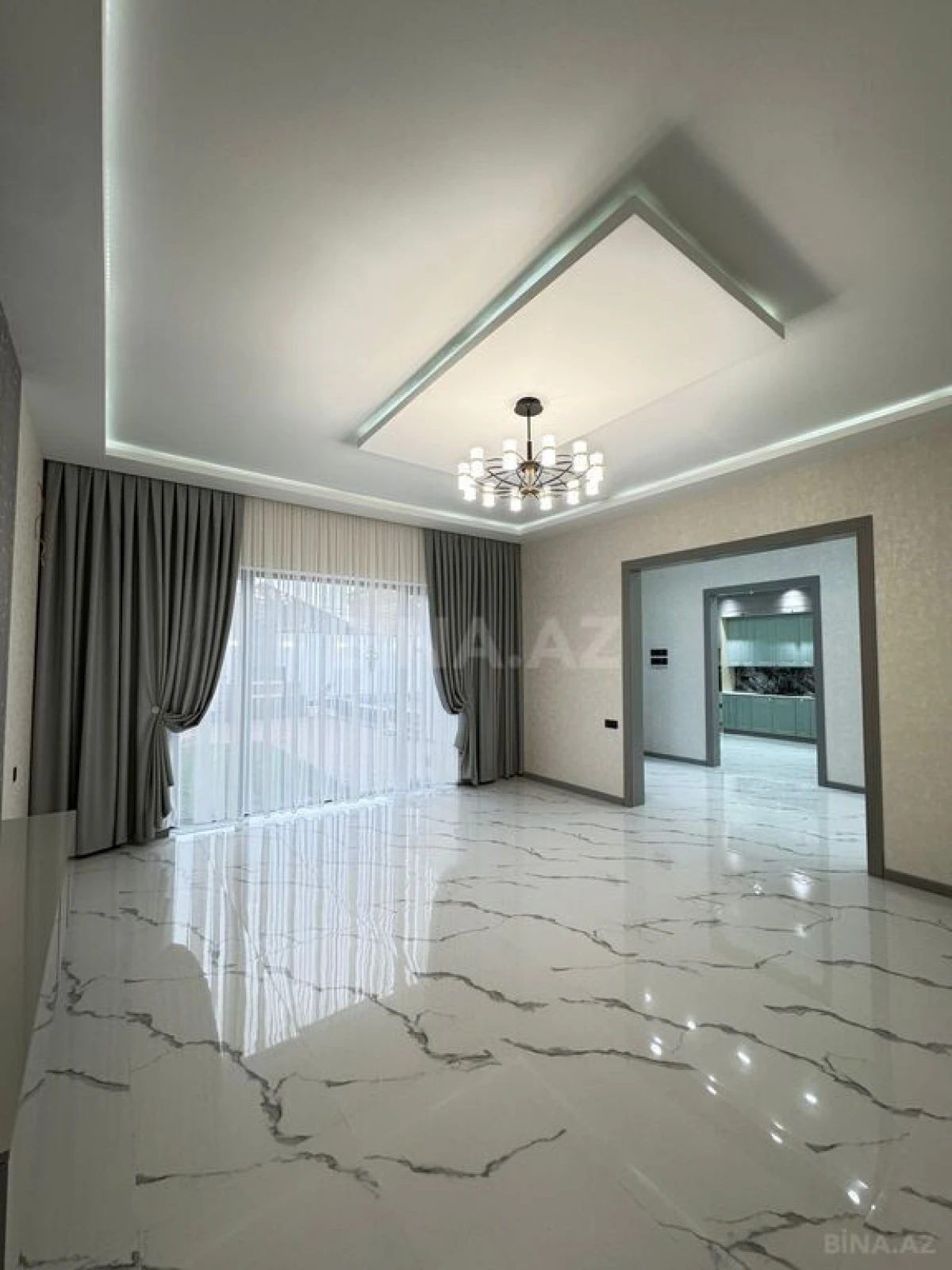 Satılır 4 otaqlı həyət evi 180 m²