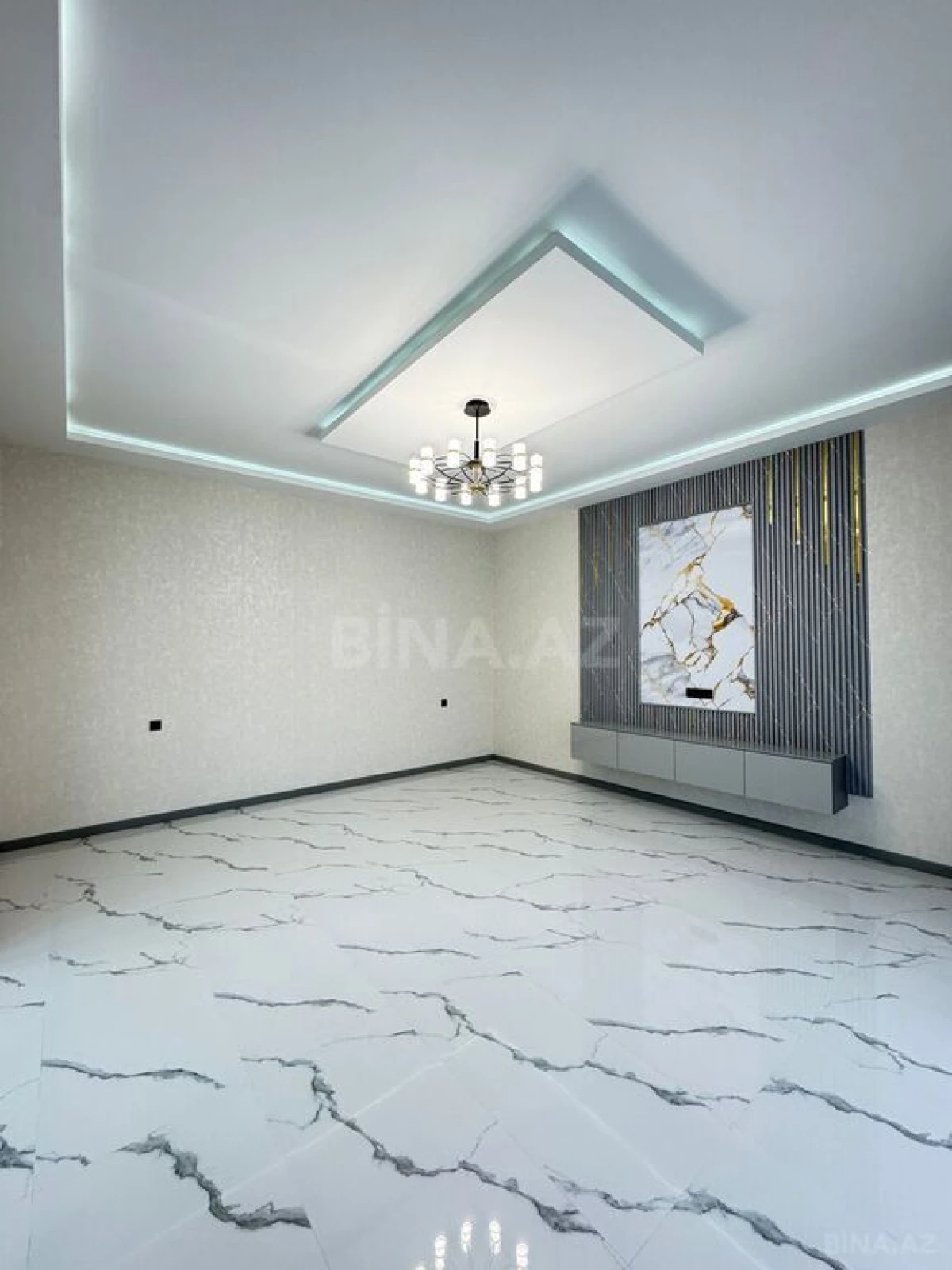 Satılır 4 otaqlı həyət evi 180 m²