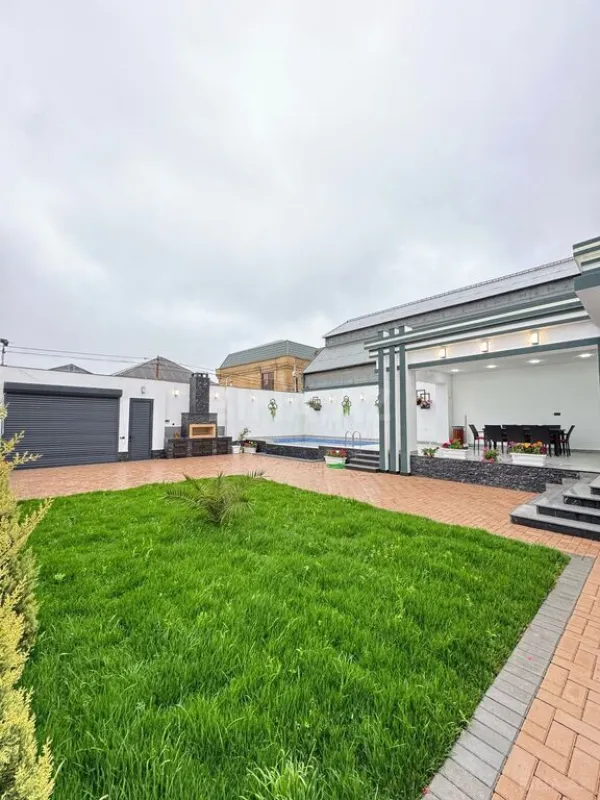 Satılır 4 otaqlı həyət evi 180 m²