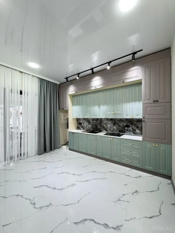 Satılır 4 otaqlı həyət evi 180 m²