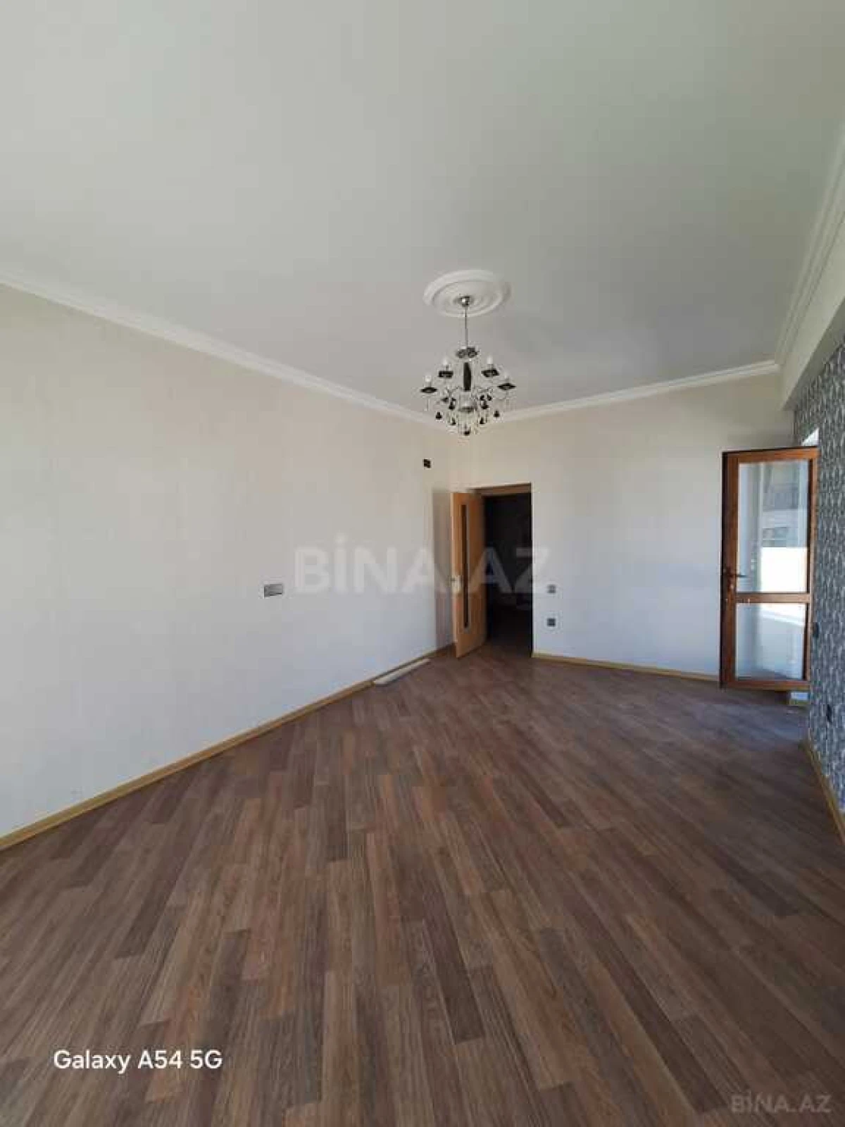 Satılır 2 otaqlı mənzil 150 m²
