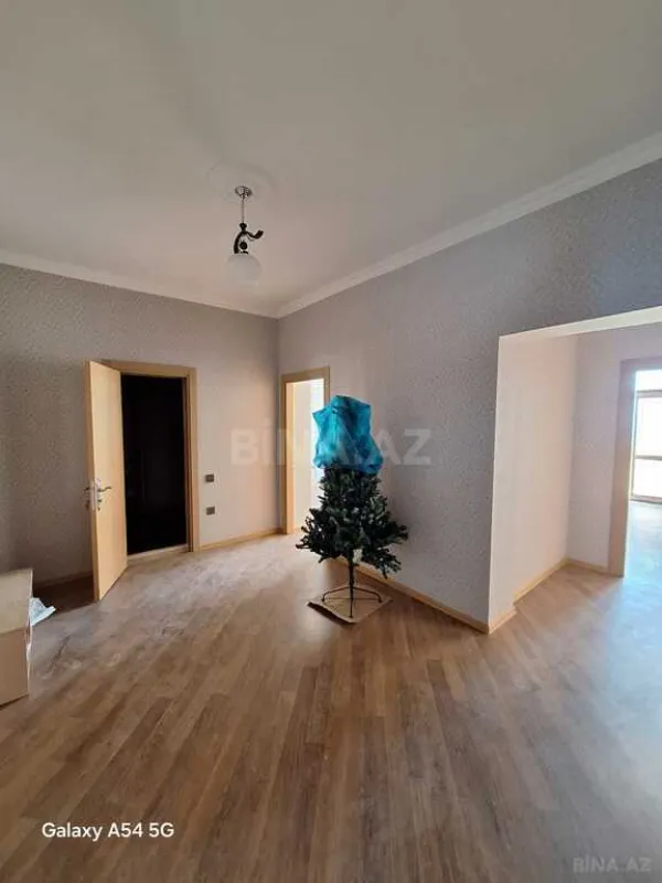 Satılır 2 otaqlı mənzil 150 m²