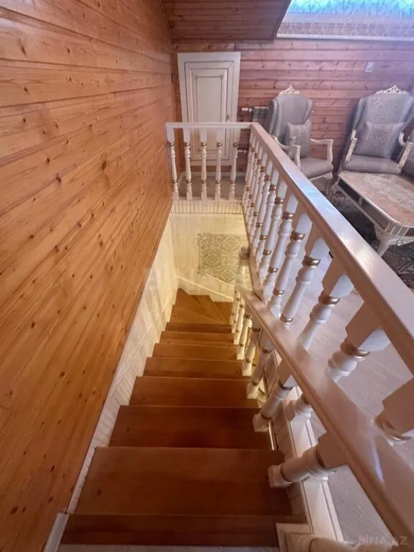 Satılır 4 otaqlı mənzil 150 m²