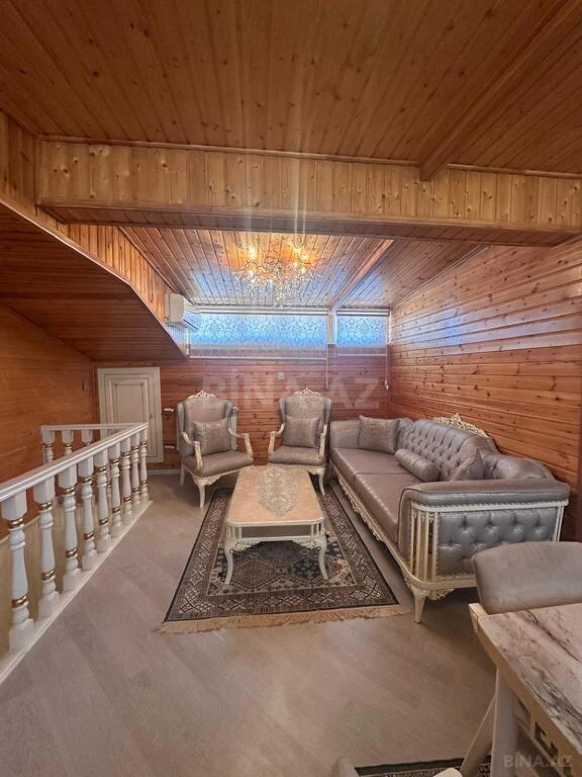 Satılır 4 otaqlı mənzil 150 m²