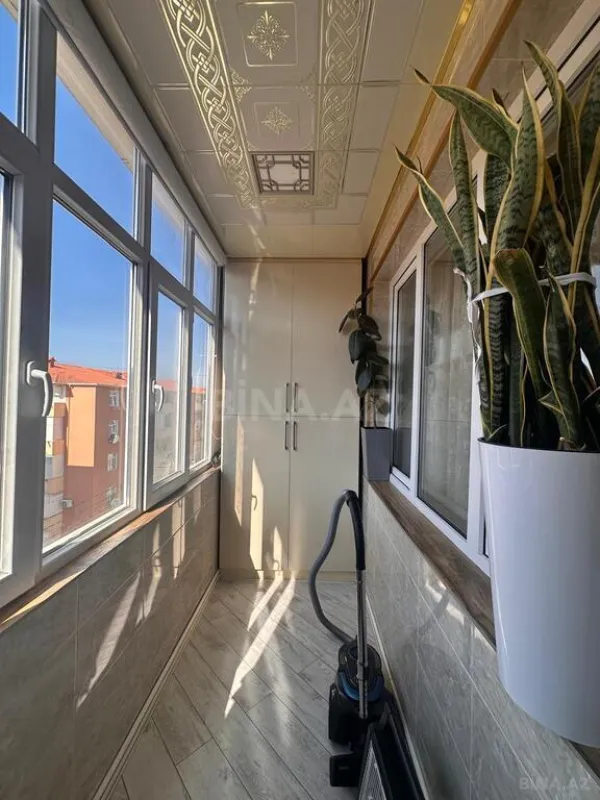 Satılır 4 otaqlı mənzil 150 m²
