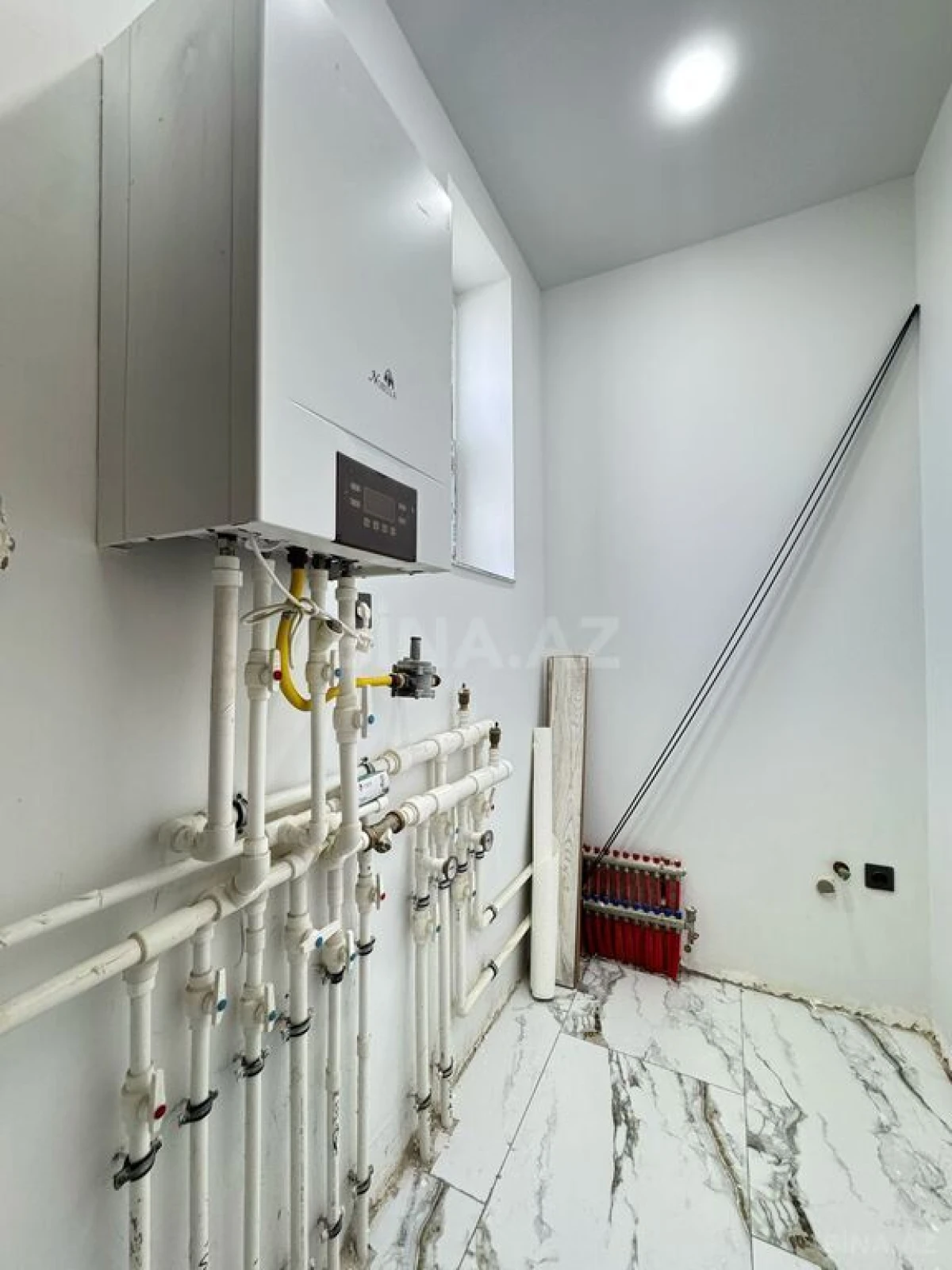 Satılır 4 otaqlı həyət evi 260 m²