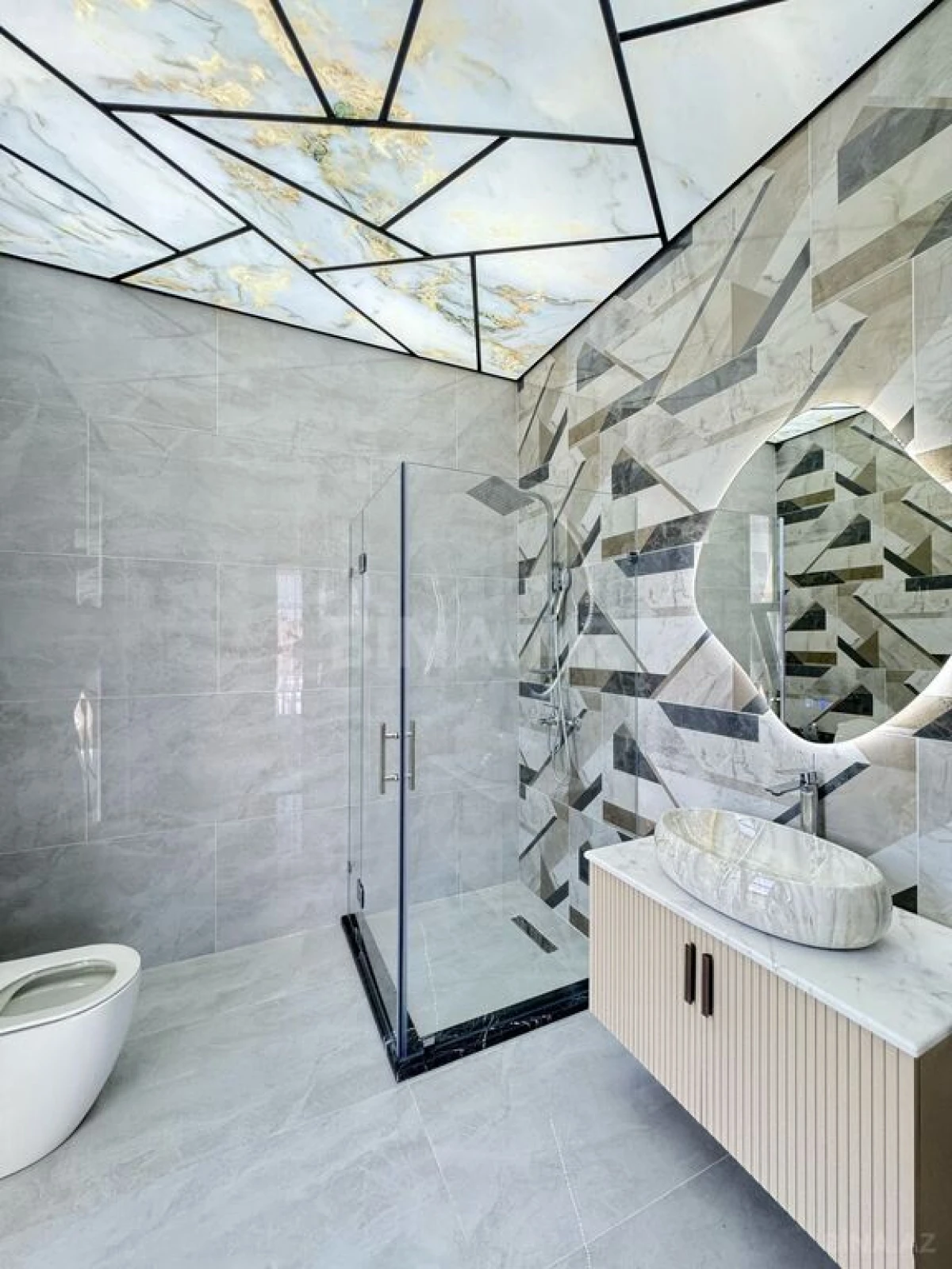 Satılır 4 otaqlı həyət evi 260 m²