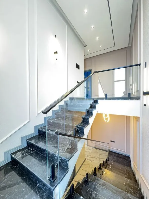 Satılır 4 otaqlı həyət evi 260 m²