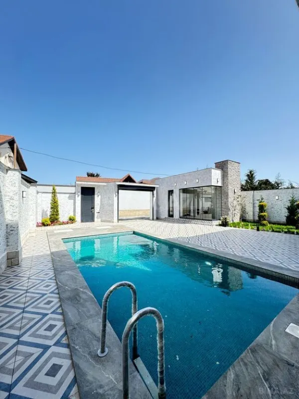 Satılır 4 otaqlı həyət evi 260 m²