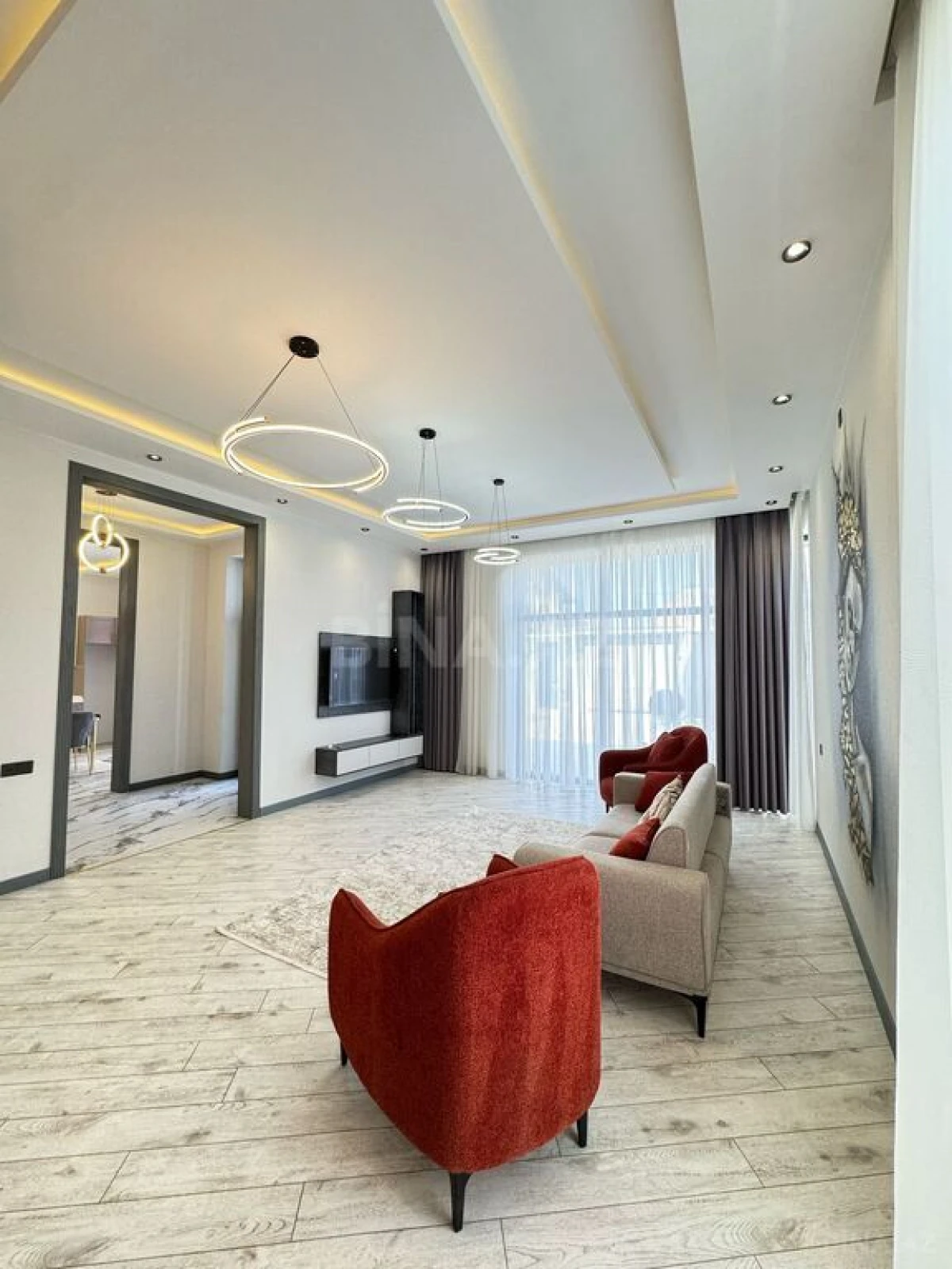 Satılır 4 otaqlı həyət evi 260 m²