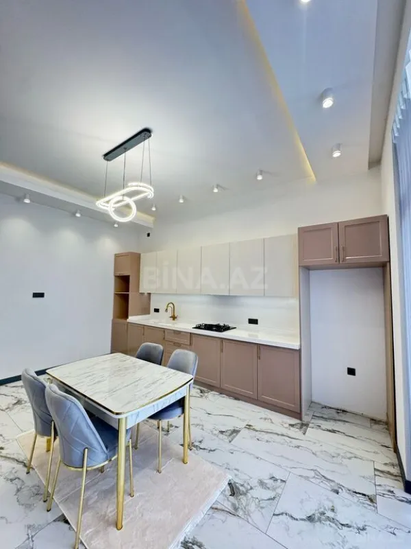 Satılır 4 otaqlı həyət evi 260 m²