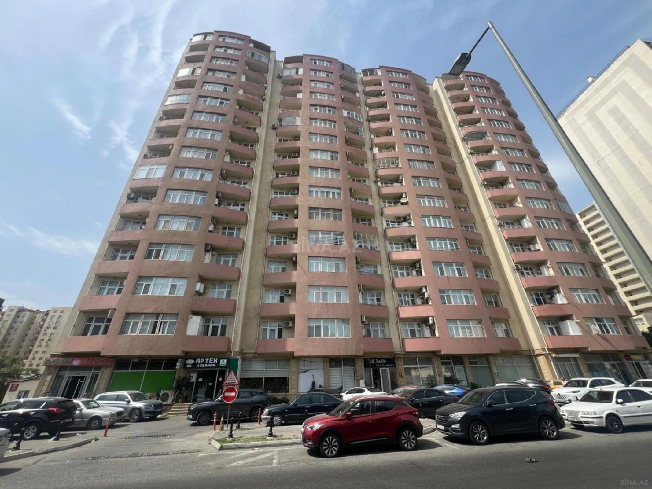 Satılır 2 otaqlı mənzil 85 m²