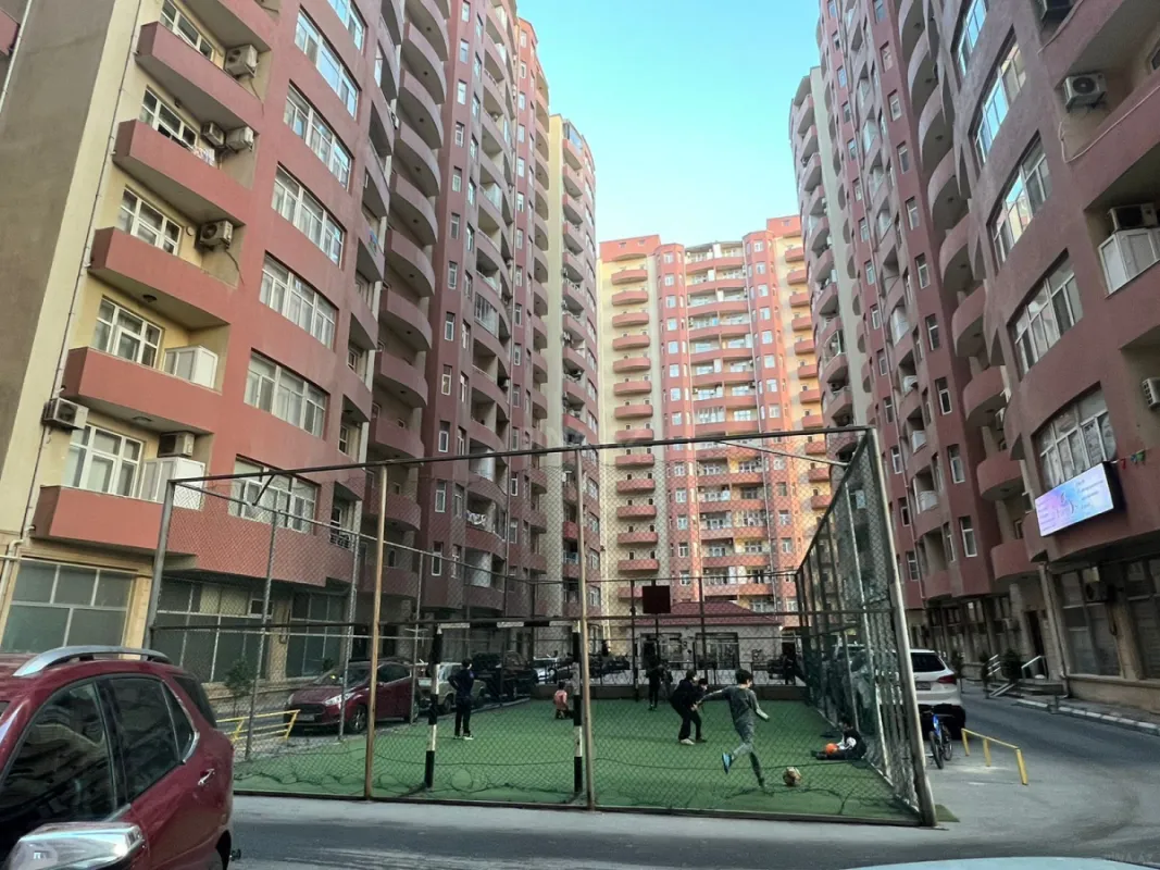 Satılır 2 otaqlı mənzil 85 m²