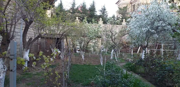 Satılır torpaq sahəsi 8 m²