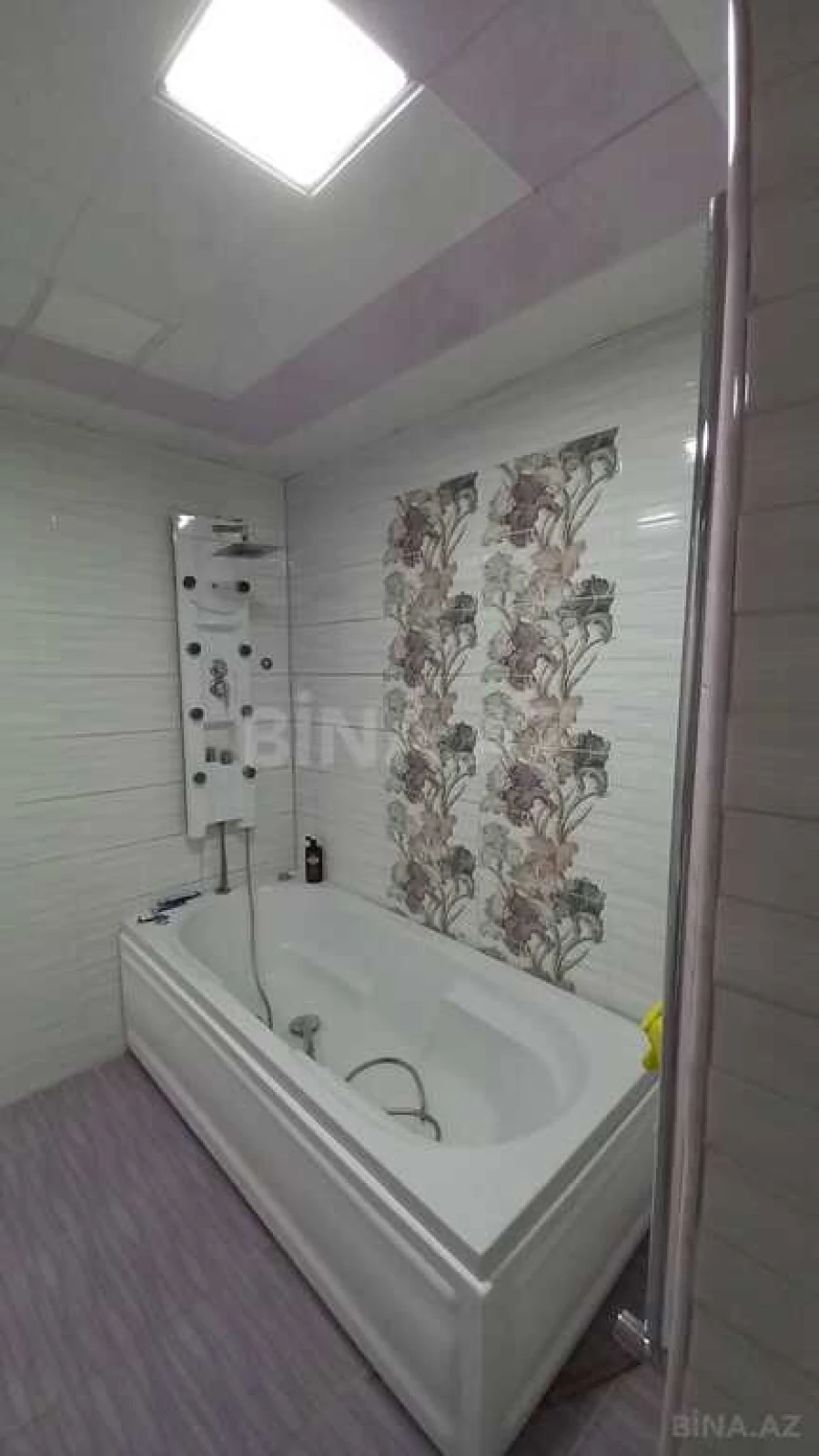 Satılır 4 otaqlı mənzil 210 m²