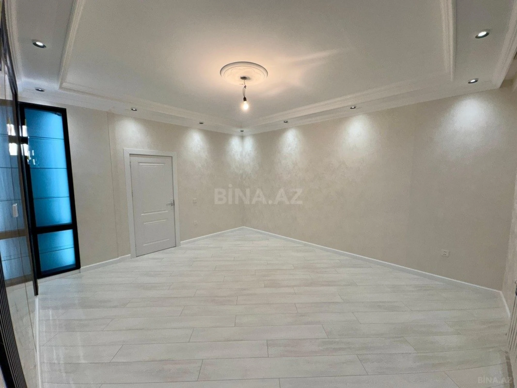 Satılır 3 otaqlı mənzil 83 m²