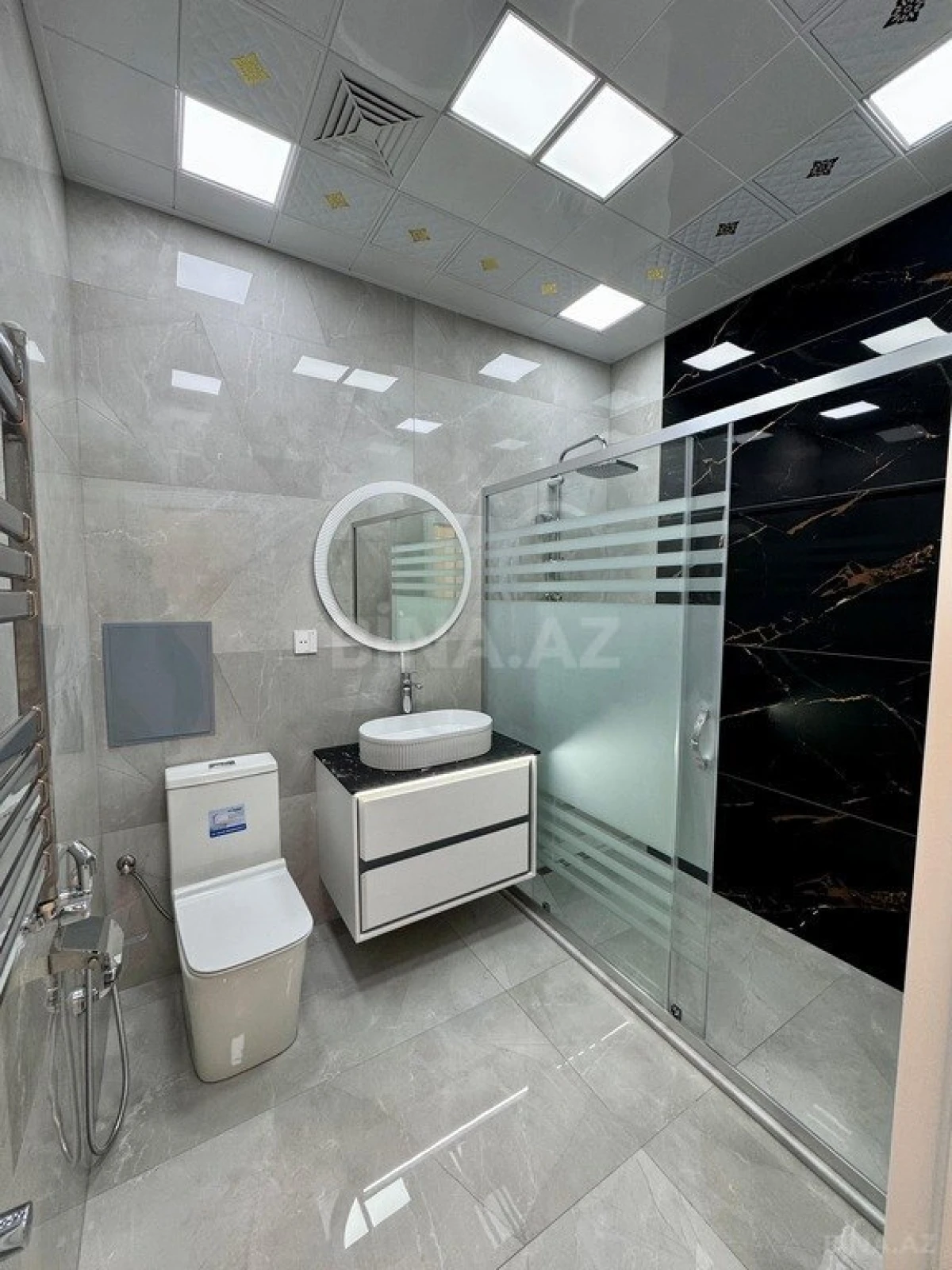 Satılır 3 otaqlı mənzil 83 m²