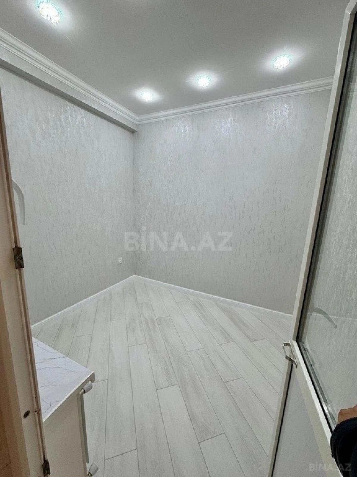 Satılır 3 otaqlı mənzil 83 m²