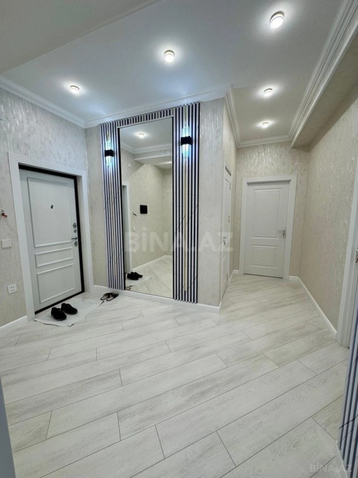 Satılır 3 otaqlı mənzil 83 m²