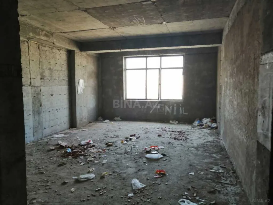 Satılır 3 otaqlı mənzil 138 m²