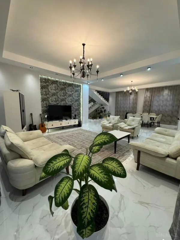 Kirayə verilir 5 otaqlı həyət evi 320 m²