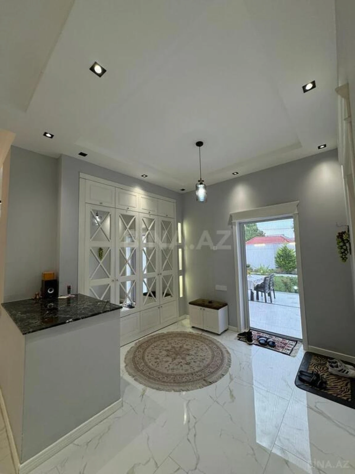 Kirayə verilir 5 otaqlı həyət evi 320 m²