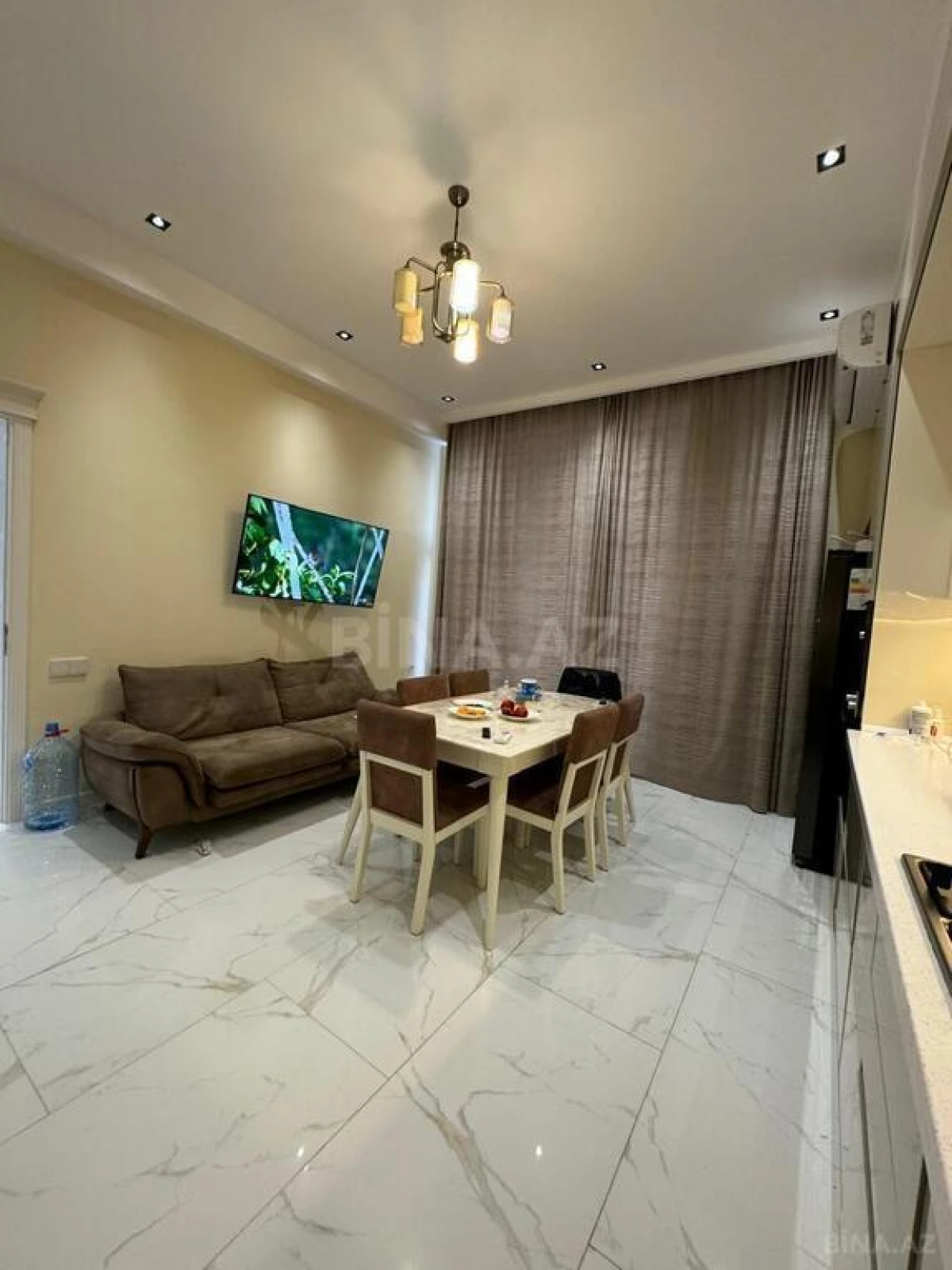 Kirayə verilir 5 otaqlı həyət evi 320 m²