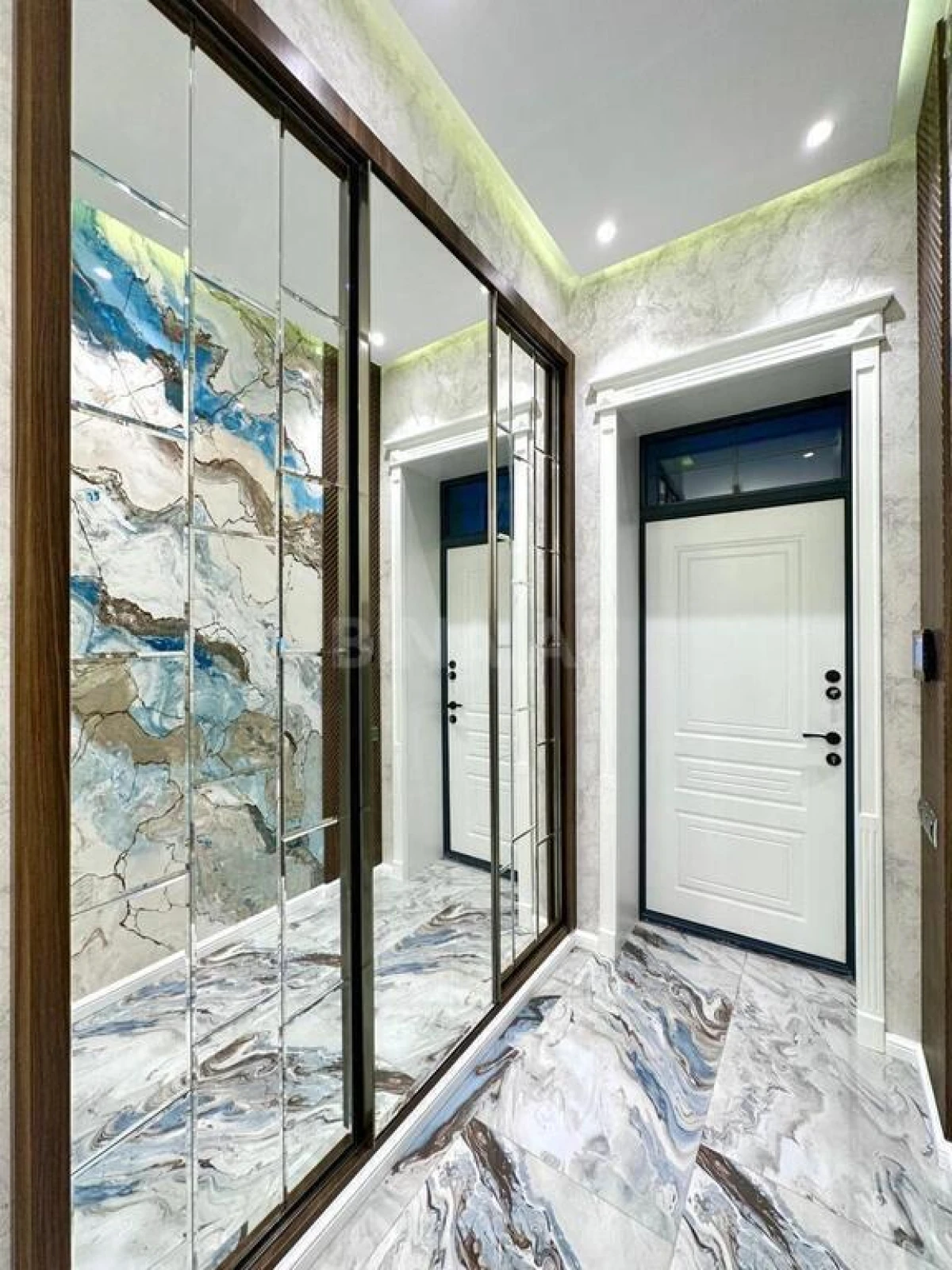 Kirayə verilir 6 otaqlı həyət evi 350 m²