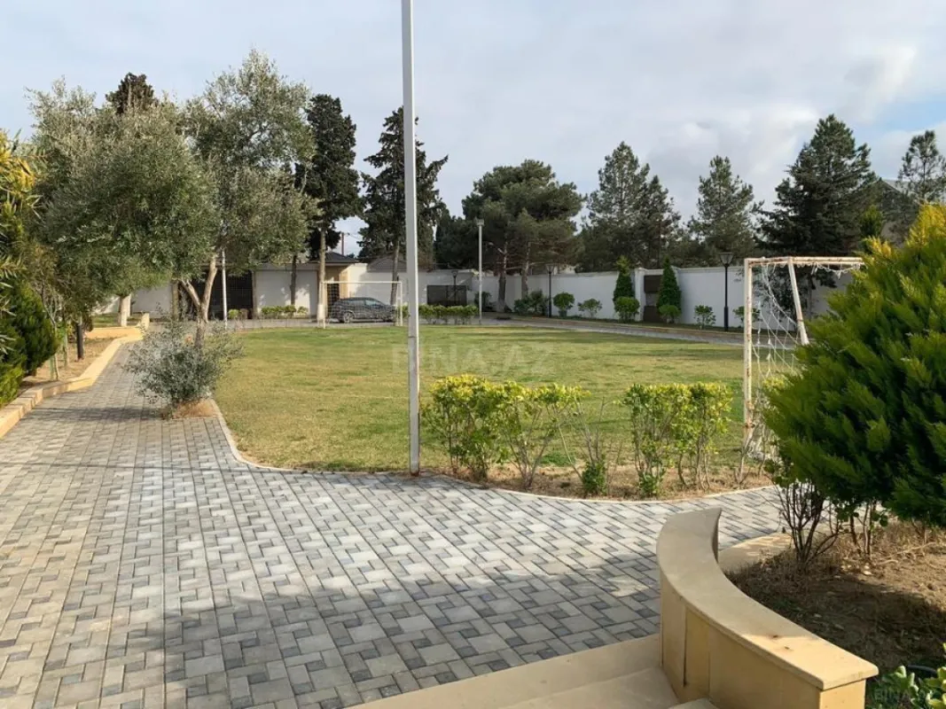 Kirayə verilir 6 otaqlı həyət evi 315 m²