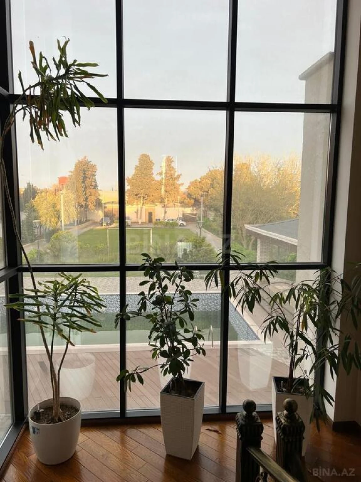 Kirayə verilir 6 otaqlı həyət evi 315 m²